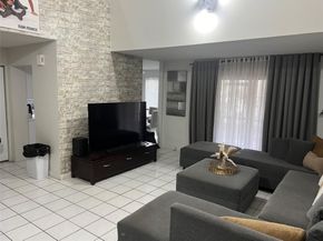 11530-32 NW 43rd St, Coral Springs FL 33065