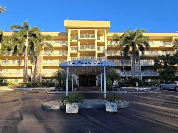 804 Cypress Grove Lane 208, Pompano Beach FL 33069