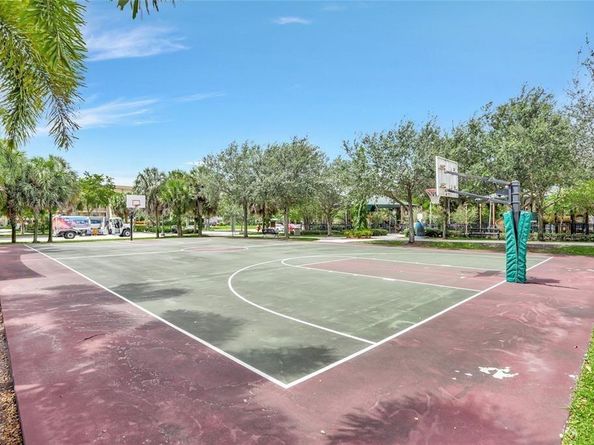 3100 N Palm Aire Dr 304, Pompano Beach FL 33069