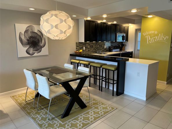 3100 N Palm Aire Dr 304, Pompano Beach FL 33069