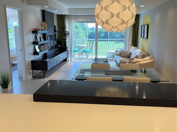 3100 N Palm Aire Dr 304, Pompano Beach FL 33069