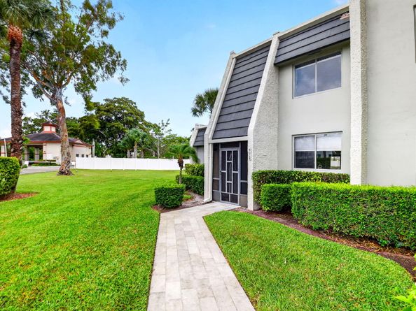 4068 Tivoli Court, Greenacres FL 33467