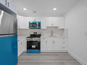 2807 Reo Lane 1, Palm Springs FL 33461
