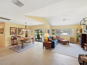 22 Lexington Lane W D, Palm Beach Gardens FL 33418