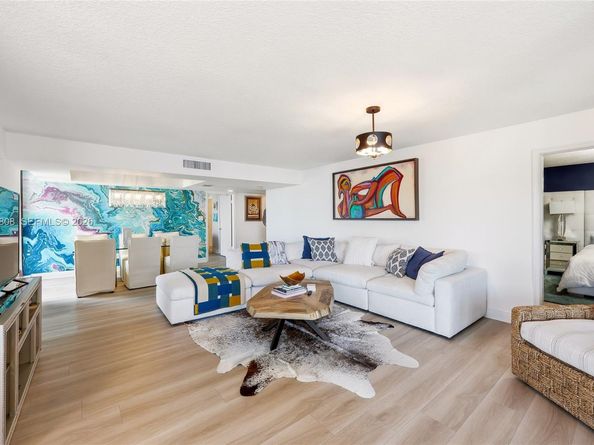 5380 N Ocean Drive 18B, Singer Island FL 33404