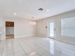 6660 W 13th Avenue, Hialeah FL 33012