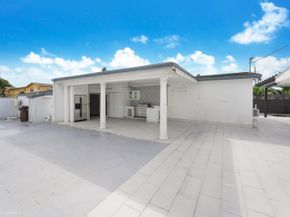 6660 W 13th Avenue, Hialeah FL 33012