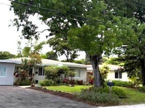 3560 Lloyd Drive, Oakland Park FL 33309