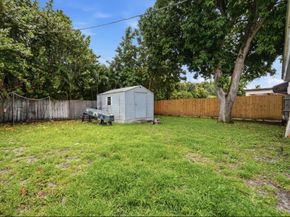 712 NE 10th Avenue, Pompano Beach FL 33060