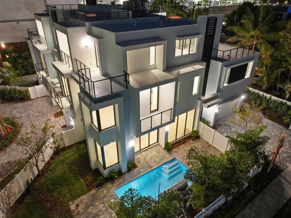 201 SE 4th Avenue, Delray Beach FL 33483