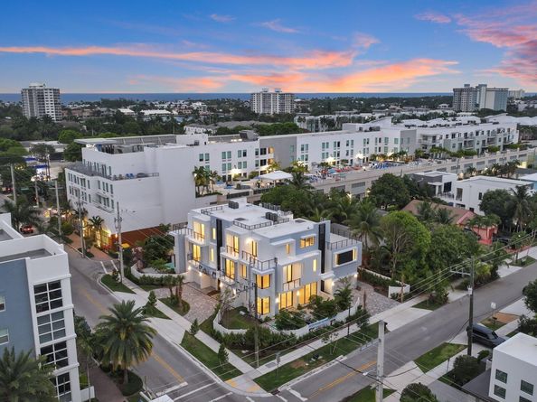 201 SE 4th Avenue, Delray Beach FL 33483