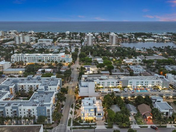 201 SE 4th Avenue, Delray Beach FL 33483