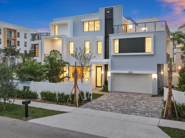 201 SE 4th Avenue, Delray Beach FL 33483