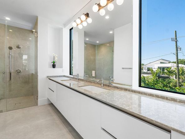 201 SE 4th Avenue, Delray Beach FL 33483