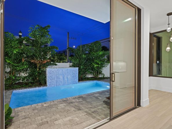201 SE 4th Avenue, Delray Beach FL 33483