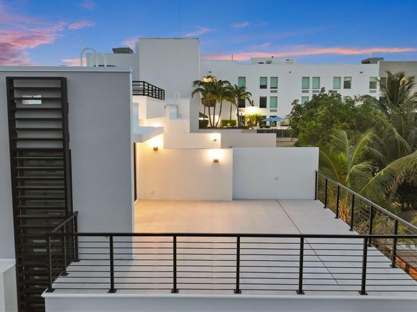 201 SE 4th Avenue, Delray Beach FL 33483