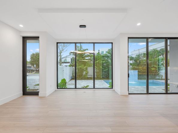 201 SE 4th Avenue, Delray Beach FL 33483