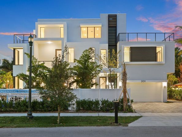 201 SE 4th Avenue, Delray Beach FL 33483