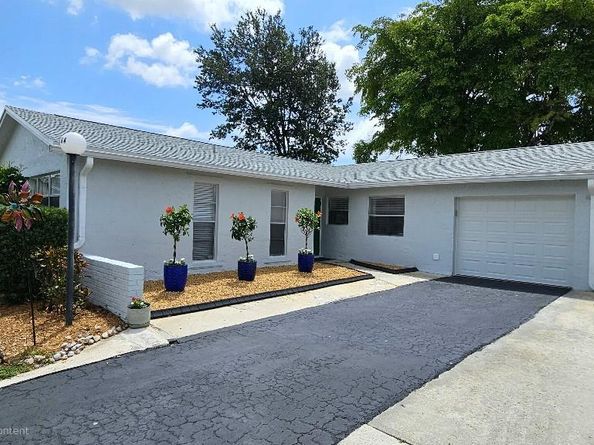 7384 Pine Park Dr S, Lake Worth FL 33467
