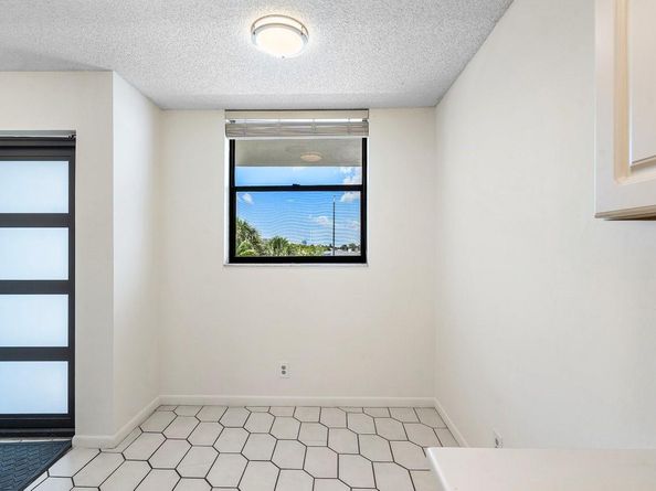2707 NE 14th Street Cswy 305, Pompano Beach FL 33062