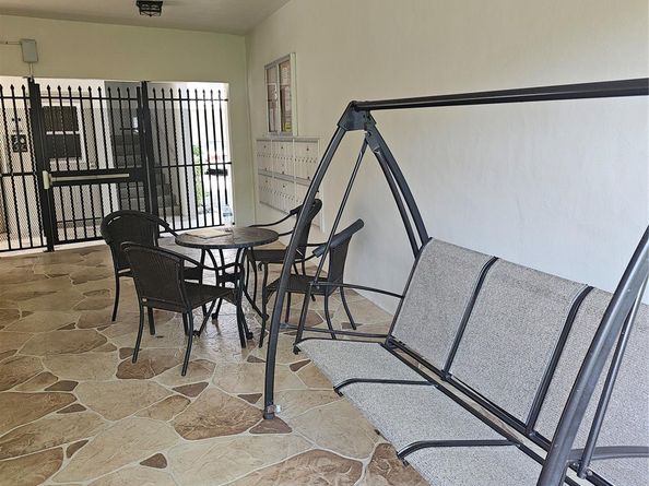 5171 W Oakland Park Blvd 203, Lauderdale Lakes FL 33313