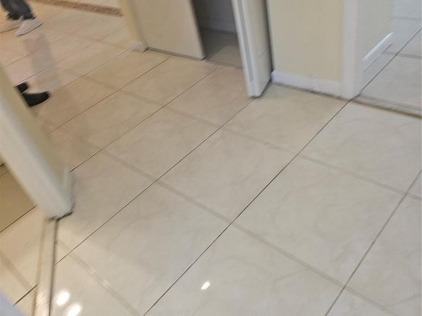 5171 W Oakland Park Blvd 203, Lauderdale Lakes FL 33313
