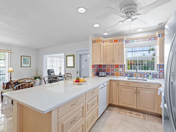 201 Bayview Avenue D, Boynton Beach FL 33435