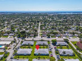 201 Bayview Avenue D, Boynton Beach FL 33435