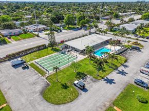 201 Bayview Avenue D, Boynton Beach FL 33435