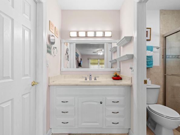 201 Bayview Avenue D, Boynton Beach FL 33435