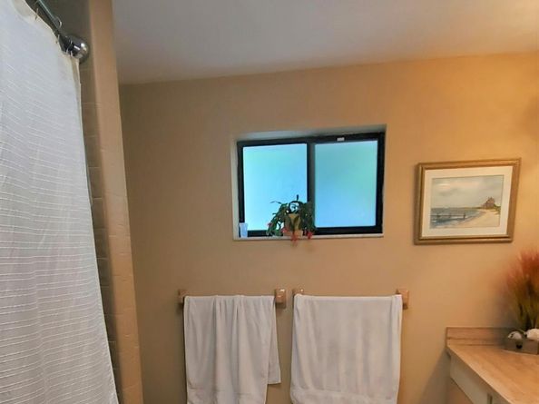 817 SE 12th Ct 1, Fort Lauderdale FL 33316