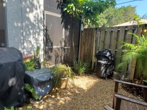 817 SE 12th Ct 1, Fort Lauderdale FL 33316