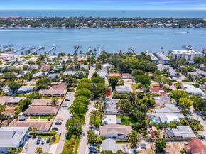 132 E Central Boulevard, Lantana FL 33462
