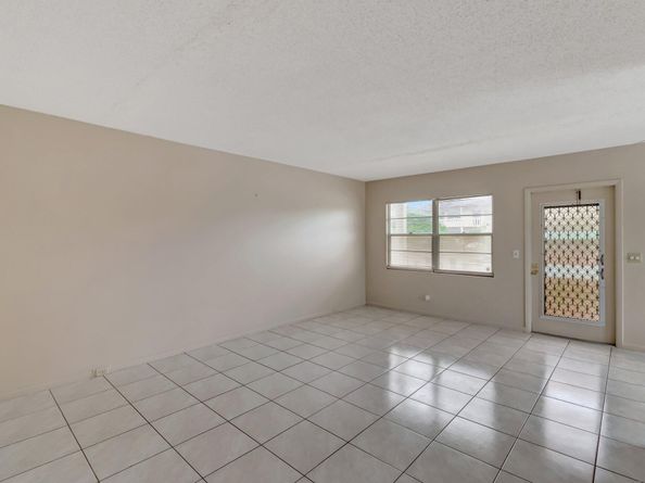 393 Fanshaw J, Boca Raton FL 33434