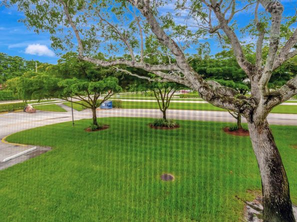 393 Fanshaw J, Boca Raton FL 33434