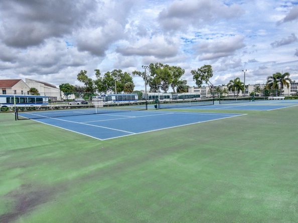 393 Fanshaw J, Boca Raton FL 33434