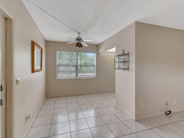 393 Fanshaw J, Boca Raton FL 33434