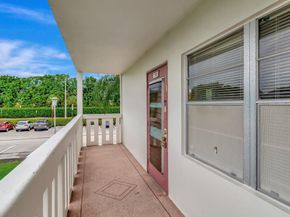 393 Fanshaw J, Boca Raton FL 33434