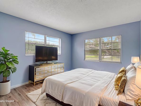 393 Fanshaw J, Boca Raton FL 33434