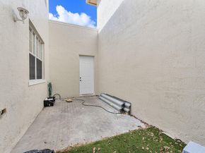 600 NW 24th Avenue, Boynton Beach FL 33426