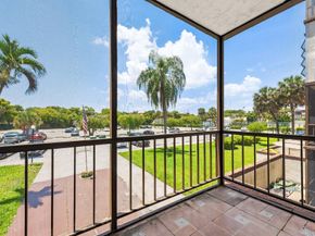 7100 NW 17th St 218, Plantation FL 33313
