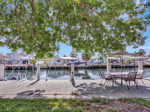 420 SE 14th Ave, Pompano Beach FL 33060