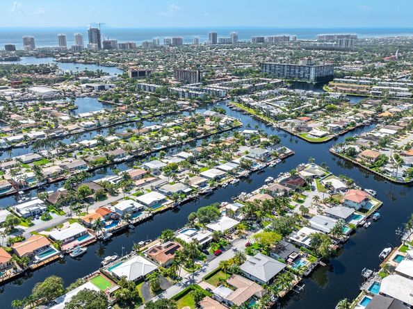 420 SE 14th Ave, Pompano Beach FL 33060