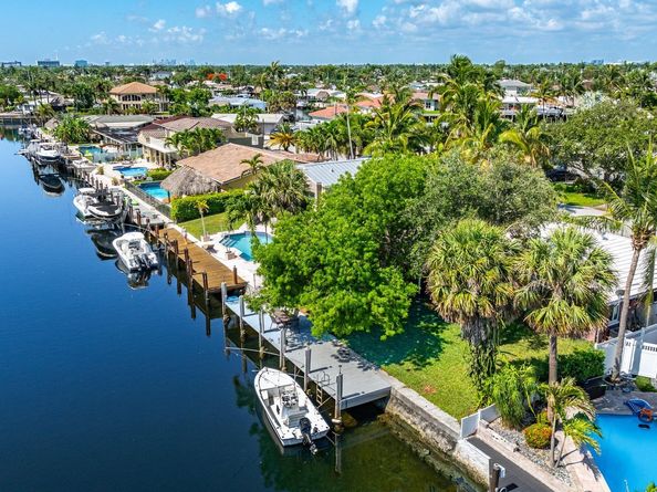 420 SE 14th Ave, Pompano Beach FL 33060
