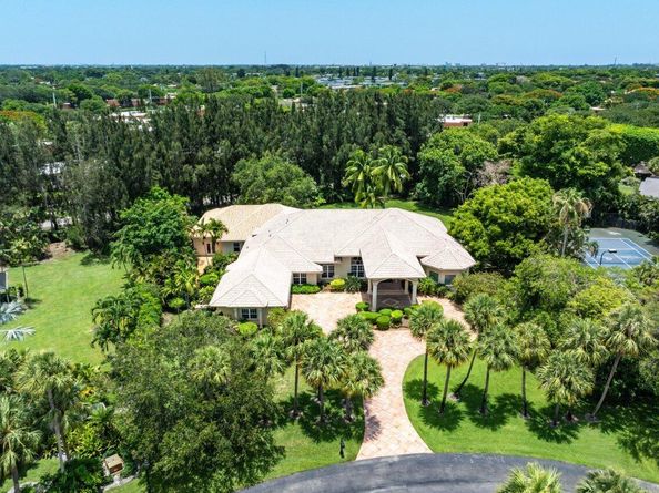 16164 Bridlewood Circle, Delray Beach FL 33445
