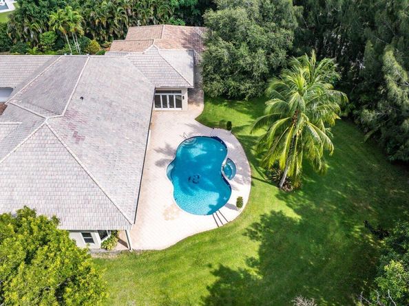 16164 Bridlewood Circle, Delray Beach FL 33445