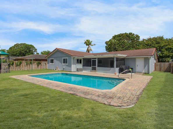 11922 NW 26th Pl, Coral Springs FL 33065
