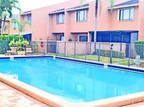 139 Sparrow Dr 4B, Royal Palm Beach FL 33411