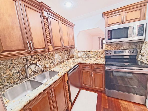 139 Sparrow Dr 4B, Royal Palm Beach FL 33411