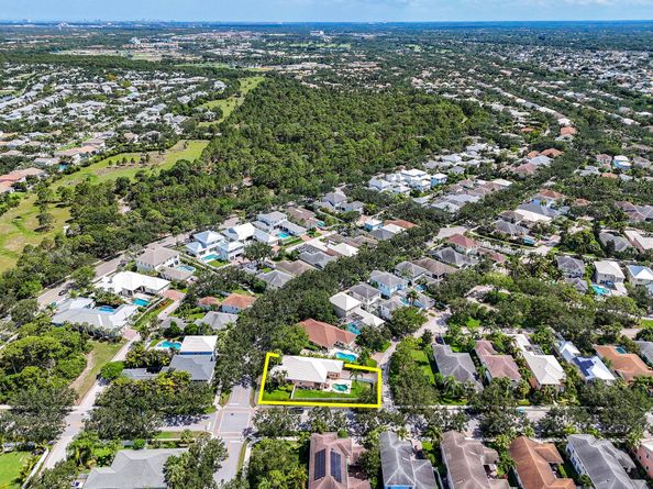 2584 E Community Drive, Jupiter FL 33458